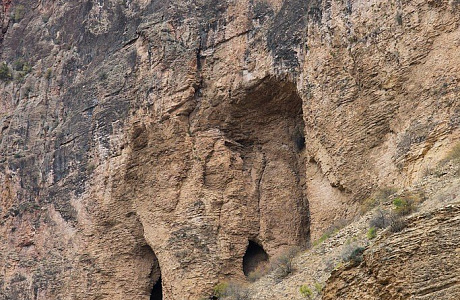 Пещера Арени

	
